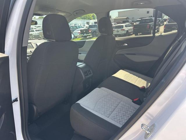 Photo of 2023 Summit White Chevrolet Equinox