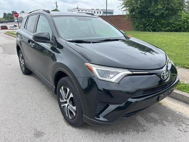 Photo of 2016 Black Toyota RAV4