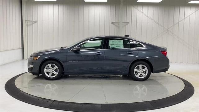 Photo of 2021 Shadow Gray Metallic Chevrolet Malibu
