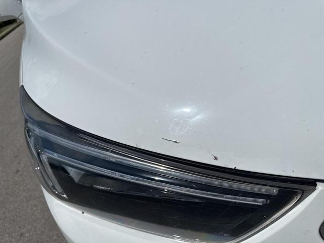 Photo of 2019 Summit White Buick Encore