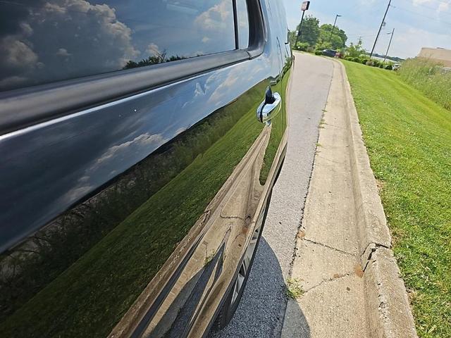 Photo of 2018 Shadow Black Ford Explorer