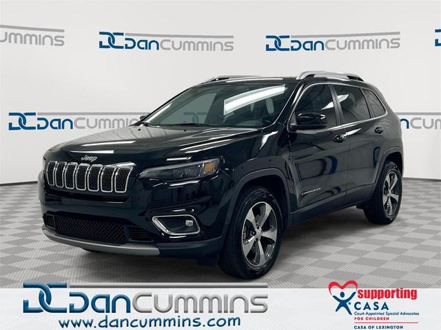 Photo of 2020 Diamond Black Jeep Cherokee