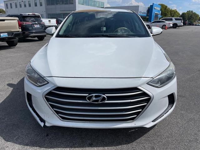 Photo of 2018 Quartz White Pearl Hyundai ELANTRA