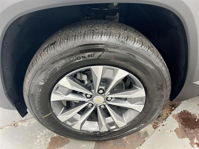 Photo of 2026 Mosaic Black Metallic Chevrolet Equinox