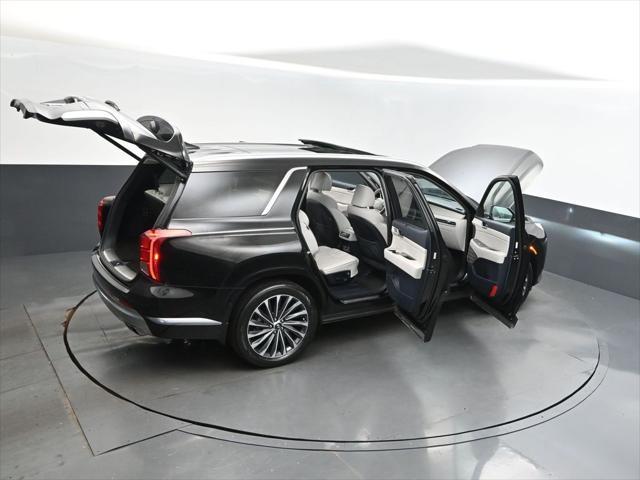 Photo of 2023 Abyss Black Pearl Hyundai PALISADE