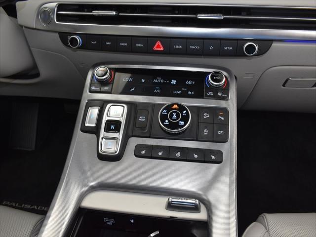 Photo of 2023 Abyss Black Pearl Hyundai PALISADE