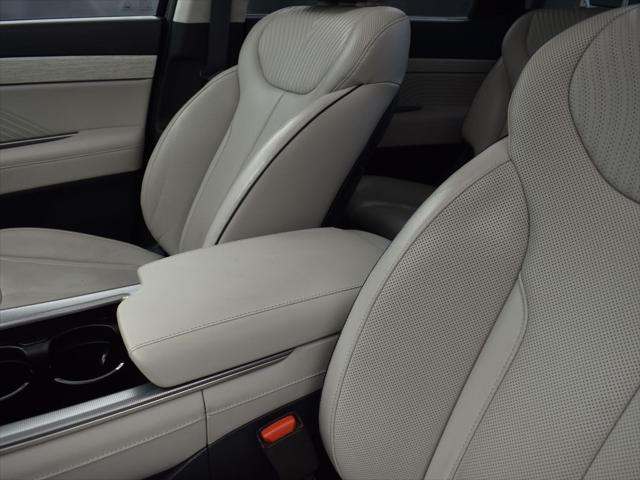 Photo of 2023 Abyss Black Pearl Hyundai PALISADE