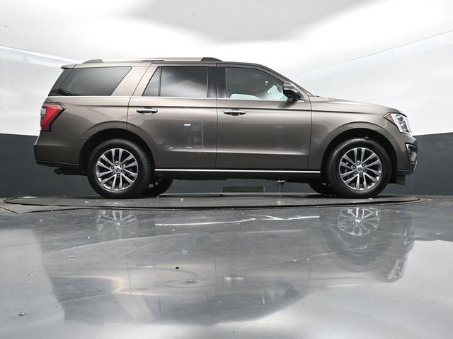 Photo of 2018 Stone Gray Ford Expedition
