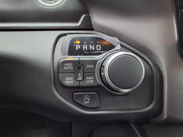 Photo of 2025 Diamond Black RAM 1500