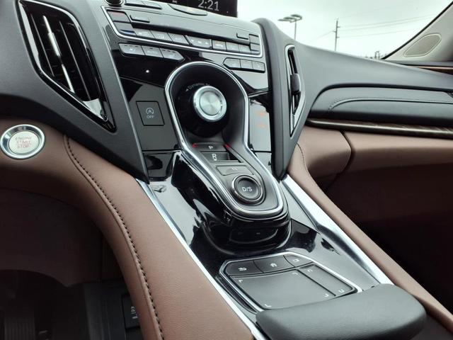 Photo of 2023 Platinum White Pearl Acura RDX