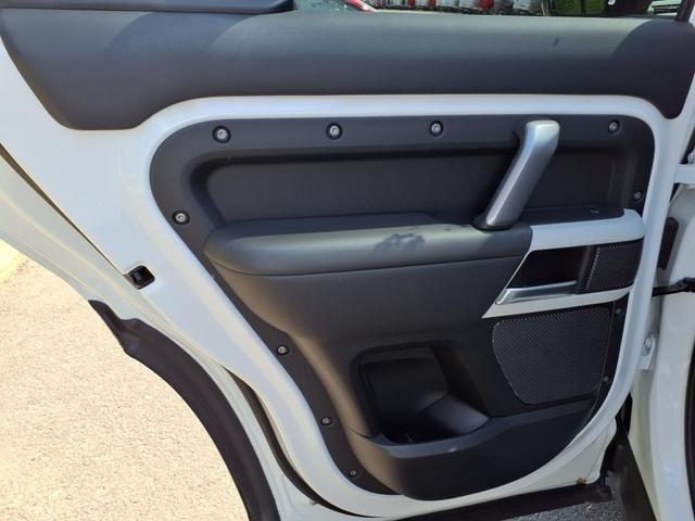 Photo of 2023 Fuji White Land Rover Defender