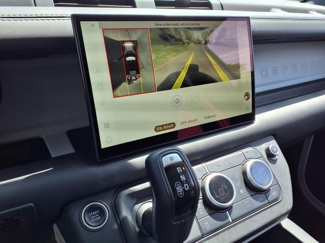 Photo of 2023 Fuji White Land Rover Defender
