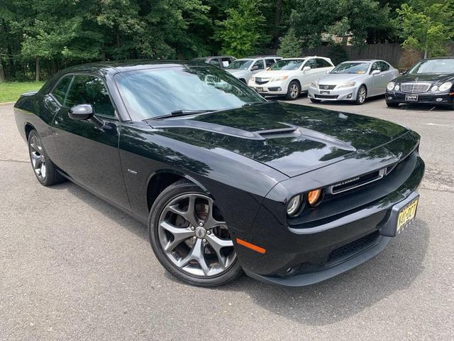 Photo of 2017 Pitch Black Clearcoat Dodge Challenger