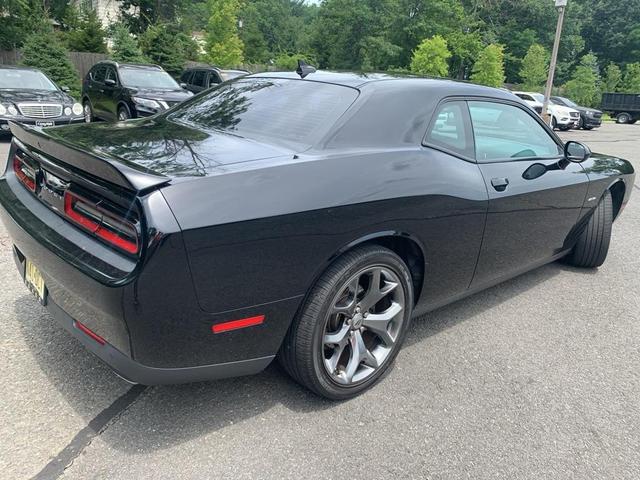 Photo of 2017 Pitch Black Clearcoat Dodge Challenger