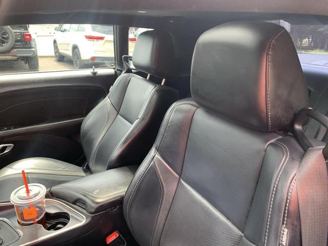 Photo of 2017 Pitch Black Clearcoat Dodge Challenger