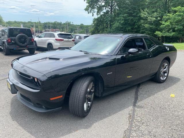Photo of 2017 Pitch Black Clearcoat Dodge Challenger