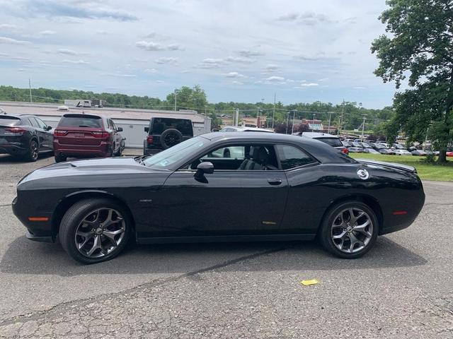 Photo of 2017 Pitch Black Clearcoat Dodge Challenger