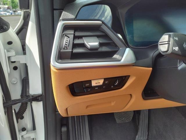 Photo of 2021 Mineral White Metallic BMW 430