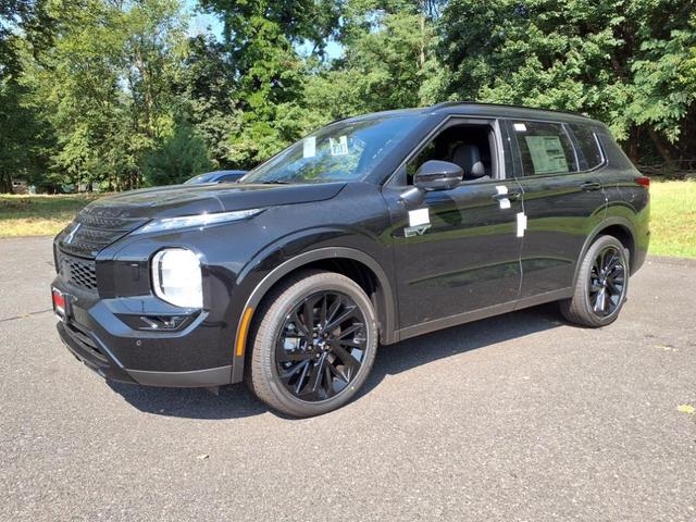 Photo of 2025 Black Mitsubishi Outlander PHEV