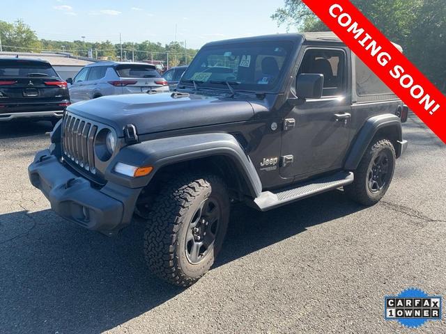Photo of 2019 Granite Crystal Clearcoat Metallic Jeep Wrangler