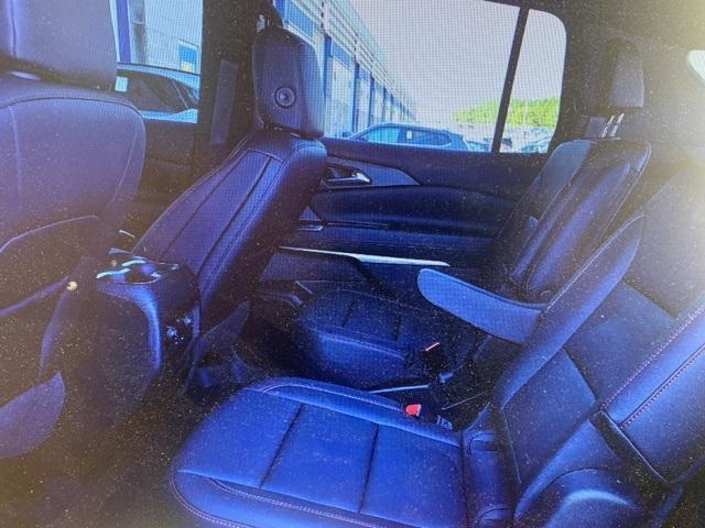 Photo of 2024 Mosaic Black Metallic Chevrolet Traverse