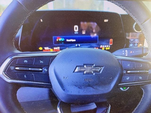 Photo of 2024 Mosaic Black Metallic Chevrolet Traverse
