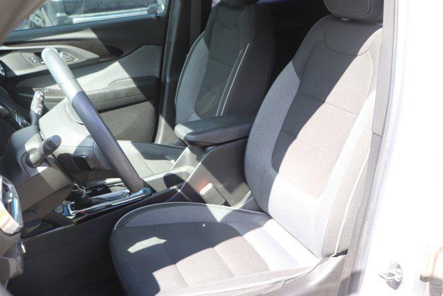 Photo of 2021 Iridescent Pearl Tricoat Chevrolet Trailblazer