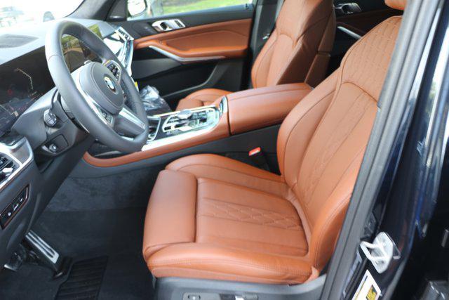 Photo of 2026 Carbon Black Metallic BMW X7