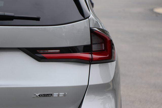 Photo of 2023 Space Silver Metallic BMW X1