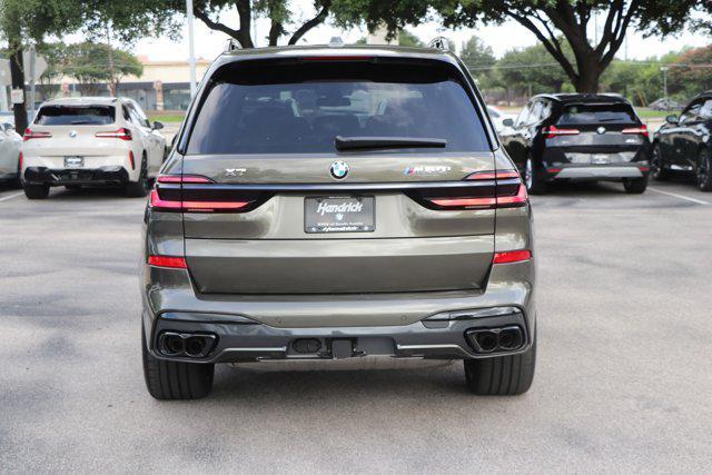 Photo of 2026 Manhattan Green Metallic BMW X7