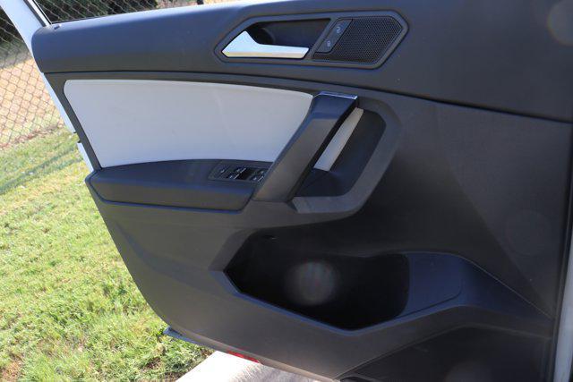 Photo of 2021 Pure White Volkswagen Tiguan