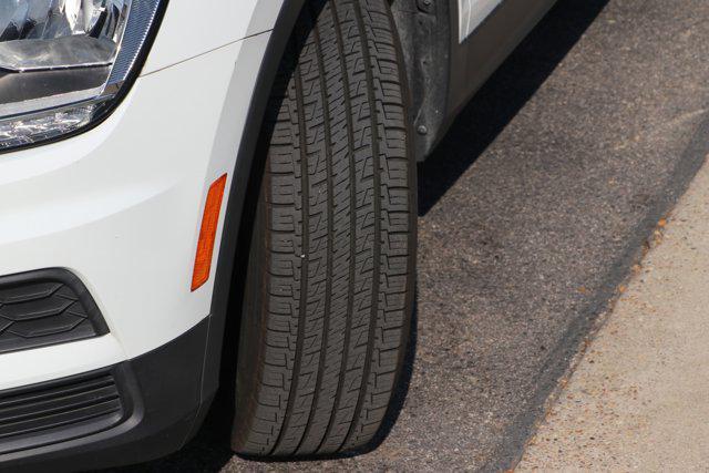 Photo of 2021 Pure White Volkswagen Tiguan