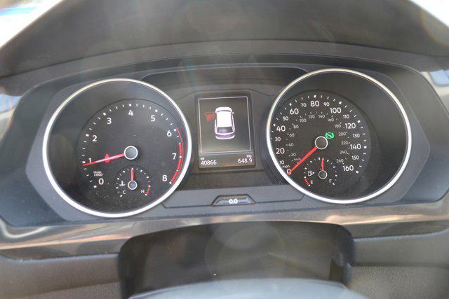 Photo of 2021 Pure White Volkswagen Tiguan