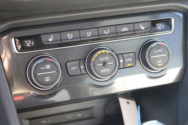 Photo of 2021 Pure White Volkswagen Tiguan