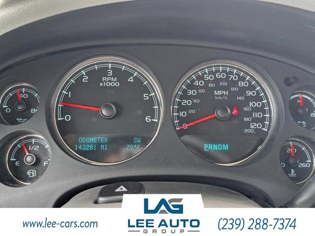 Photo of 2012 Summit White Chevrolet Suburban