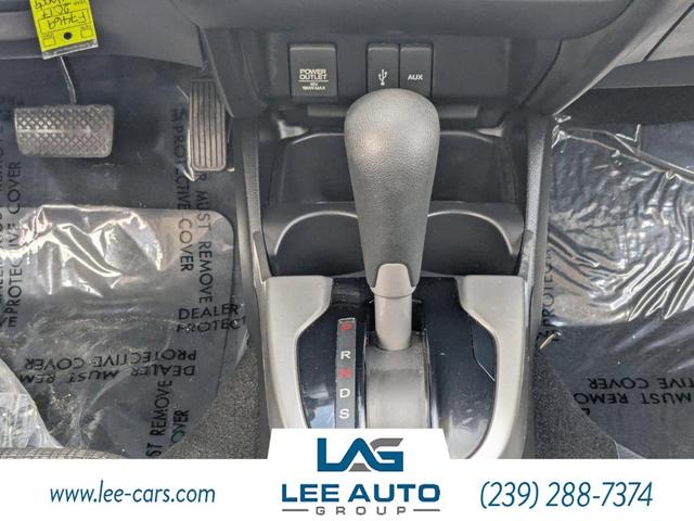 Photo of 2017 Aegean Blue Metallic Honda Fit