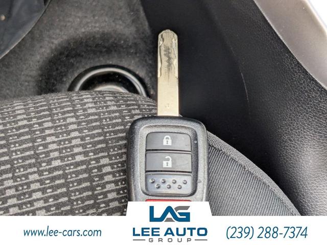 Photo of 2017 Aegean Blue Metallic Honda Fit