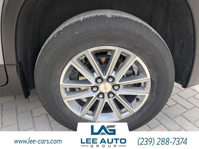 Photo of 2023 Sterling Gray Metallic Chevrolet Traverse