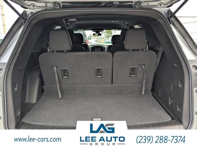 Photo of 2023 Sterling Gray Metallic Chevrolet Traverse