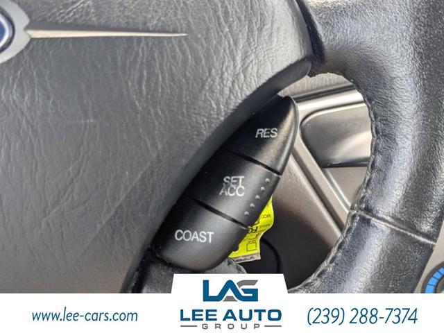 Photo of 2002 Gray Ford Focus