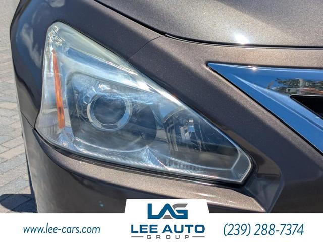 Photo of 2015 Java Metallic Nissan Altima