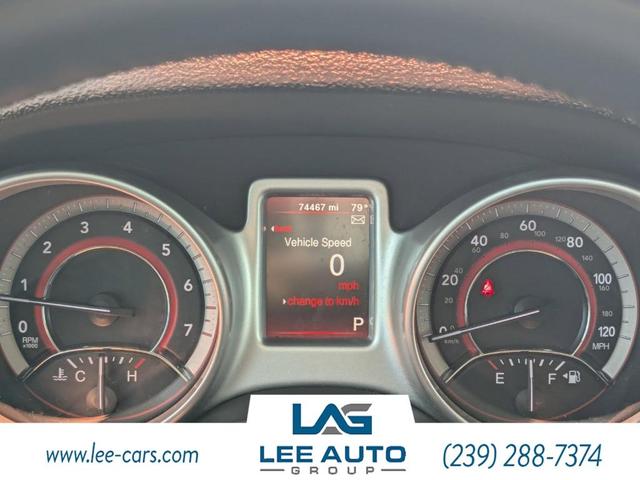 Photo of 2018 Granite Pearlcoat Dodge Journey