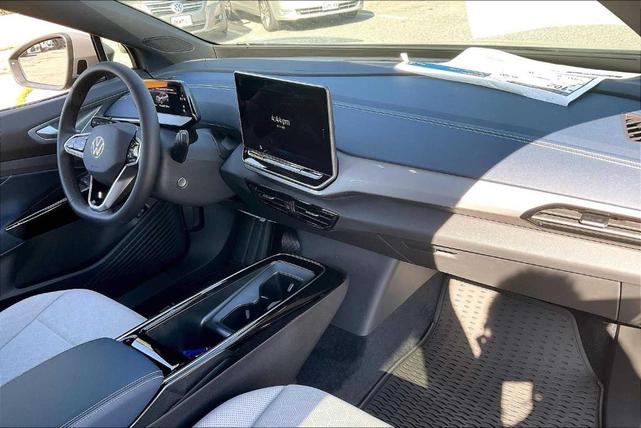 Photo of 2025 Pure Gray Volkswagen ID.4