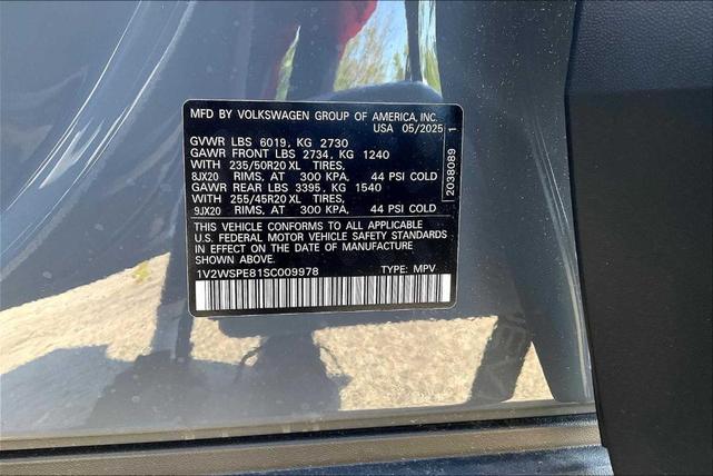 Photo of 2025 Pure Gray Volkswagen ID.4