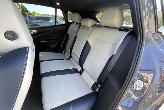 Photo of 2025 Pure Gray Volkswagen ID.4