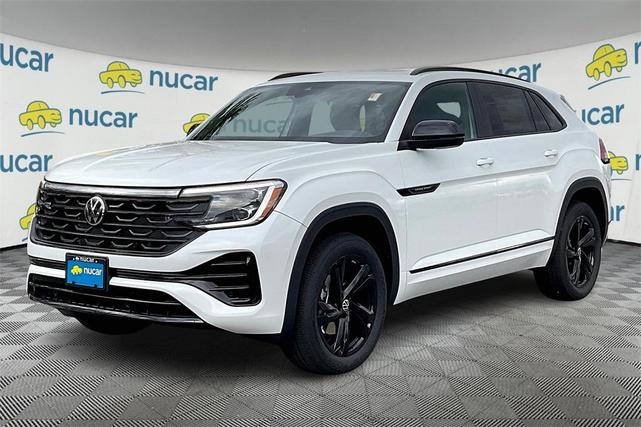 Photo of 2025 Opal White Pearl Effect Volkswagen Atlas Cross Sport