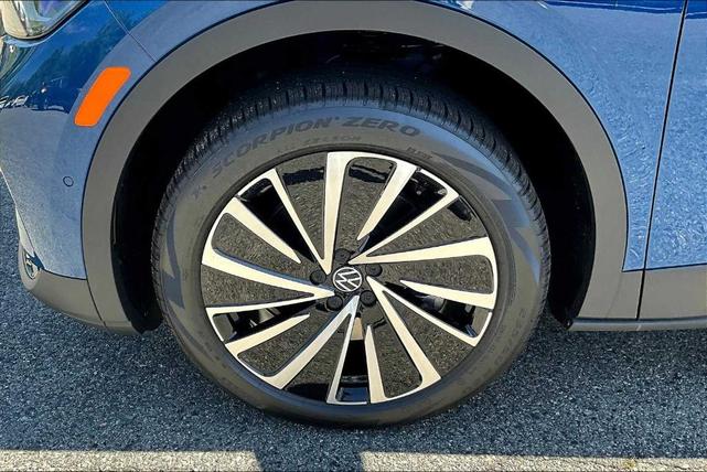 Photo of 2025 Mountain Lake Blue Volkswagen ID.4