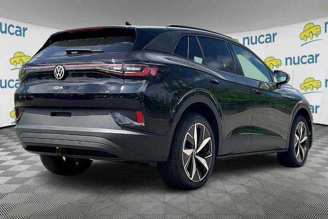 Photo of 2025 Deep Black Pearl Effect Volkswagen ID.4