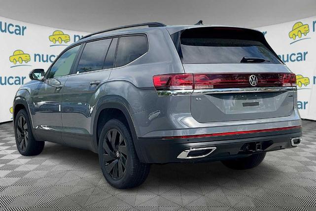Photo of 2025 Pure Gray Volkswagen Atlas