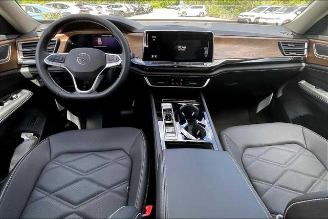Photo of 2025 Pure Gray Volkswagen Atlas